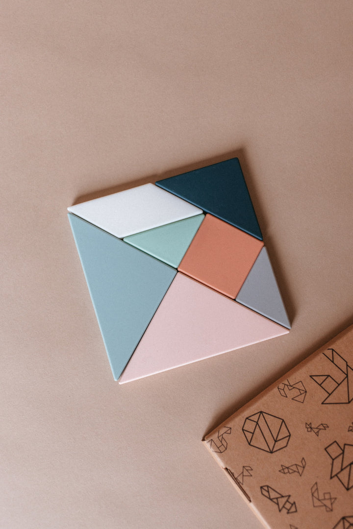 Qu’est-ce qu’un tangram Montessori et quels sont ses avantages ?