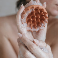 Brosse de massage cuir chevelu - MintyWendy