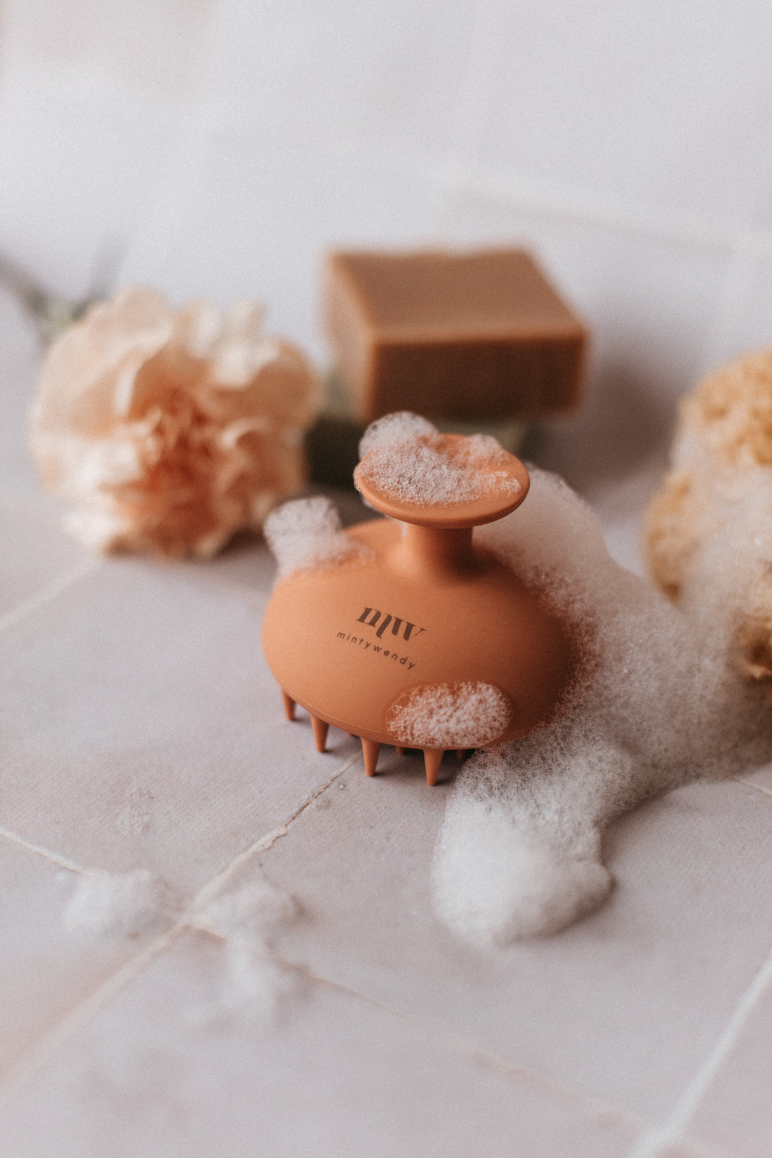 Brosse de massage cuir chevelu - MintyWendy