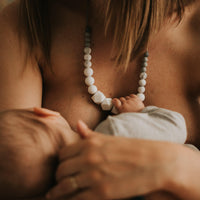 Milk -| Collier allaitement, portage et de dentition - MintyWendy Marbre