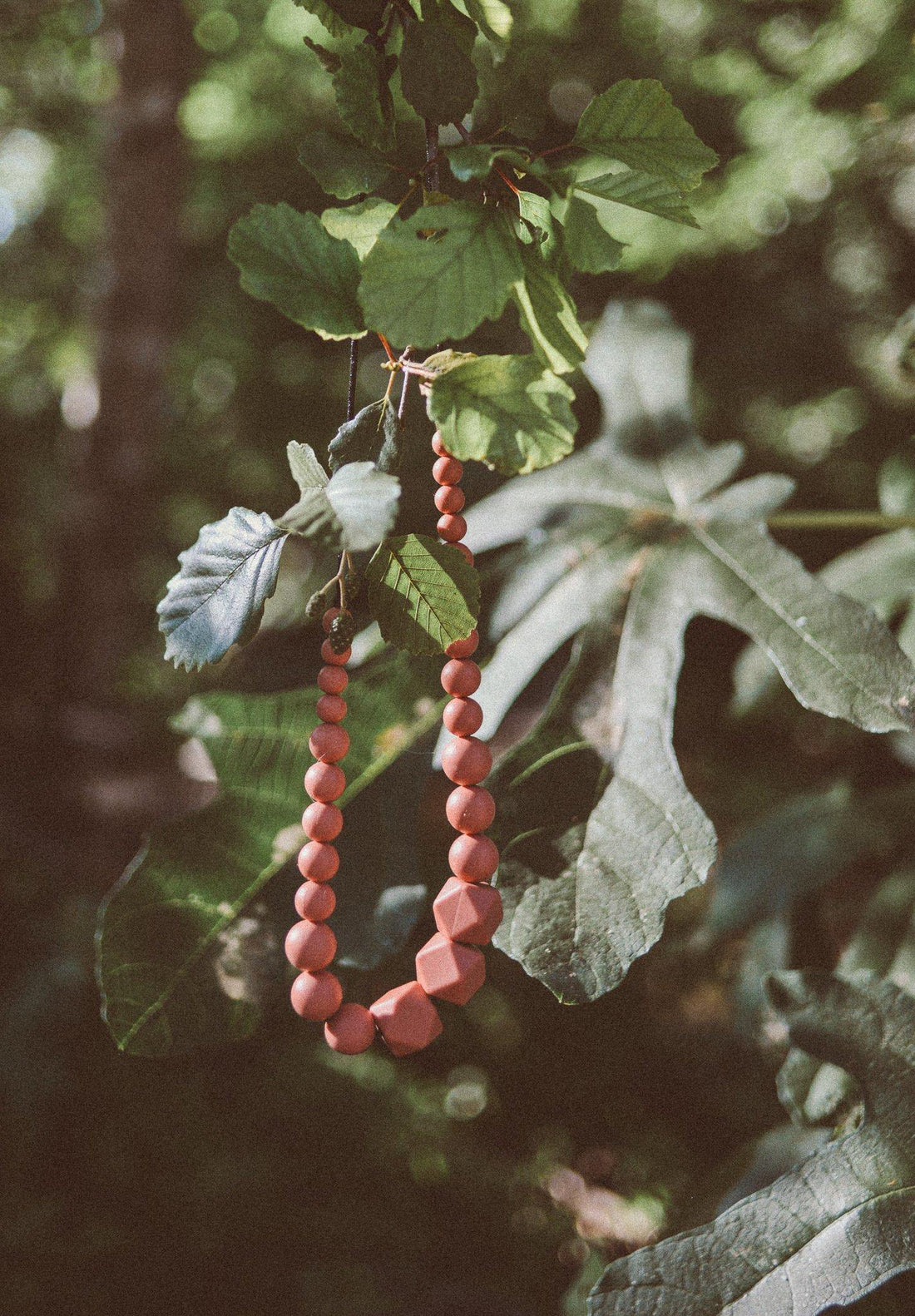 Terracotta | Collier de portage, d'allaitement et de dentition - MintyWendy