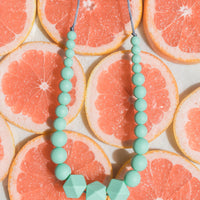 Le Minthalo | Collier allaitement, portage et dentition - MintyWendy Perles hexagonales
