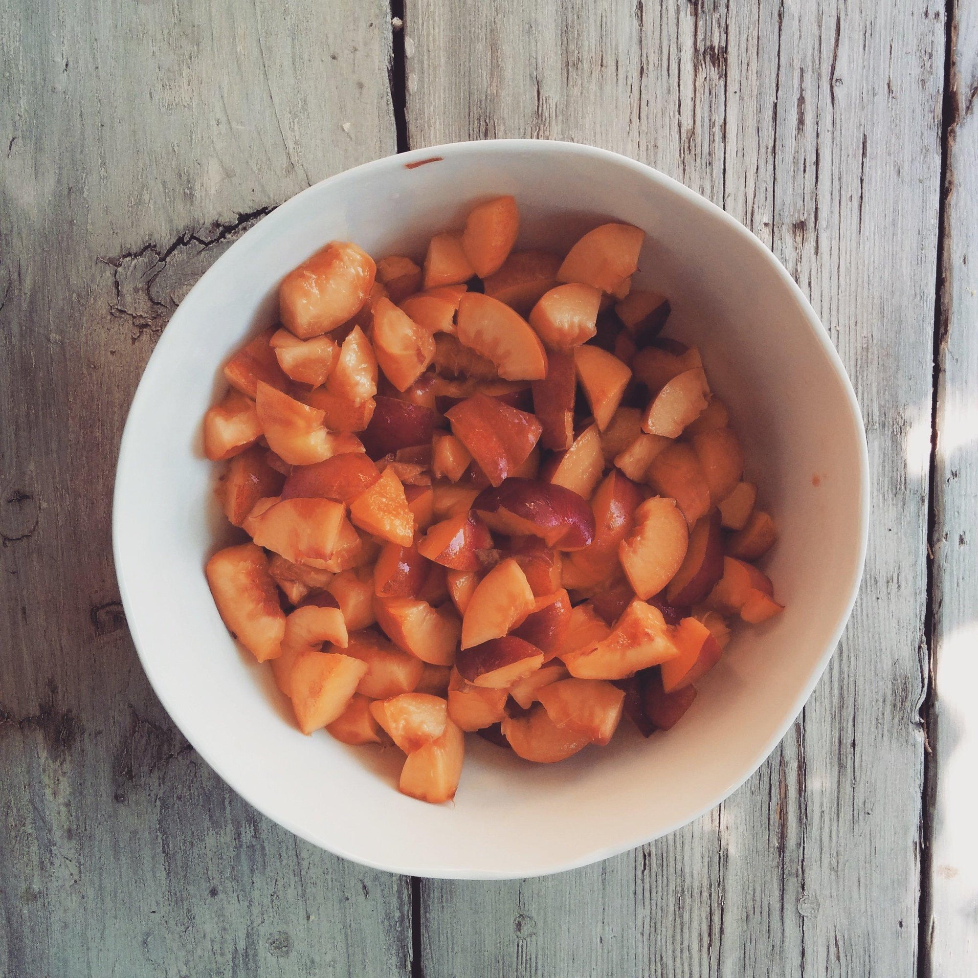 SALADE DE PÊCHES ET SON SIROP MINTY GINGEMBRE - MintyWendy