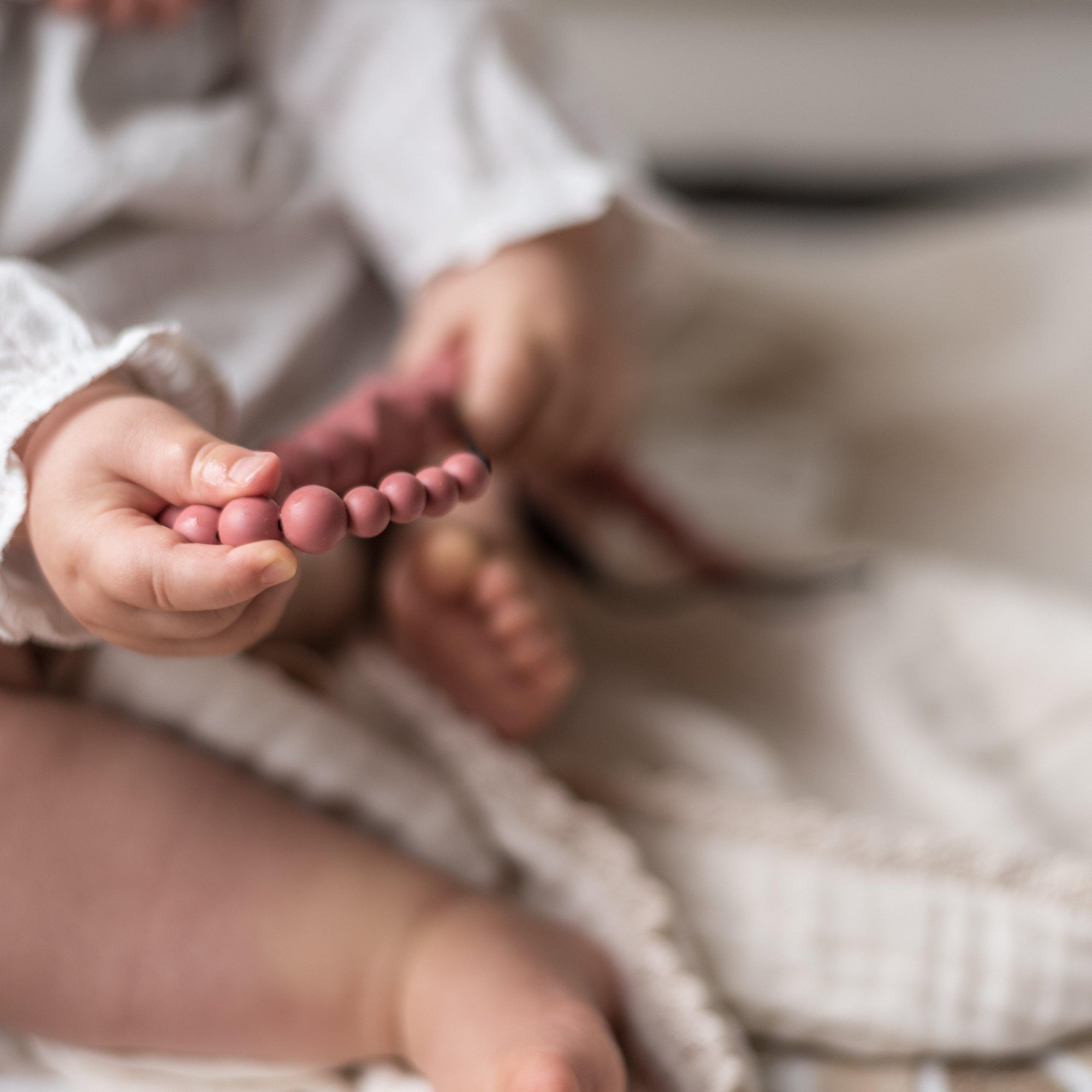 L'importance du toucher chez votre bébé. - MintyWendy