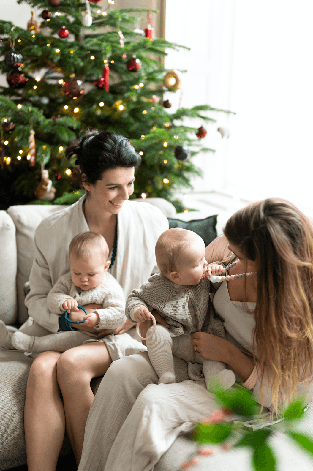 Comment les colliers d'allaitement et de portage peuvent aider à noël ? La force des objets transitionnels