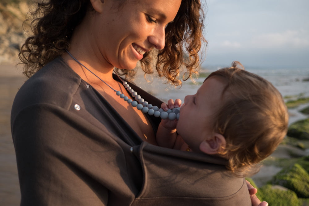 Mama Hangs - Vêtement de portage - MintyWendy