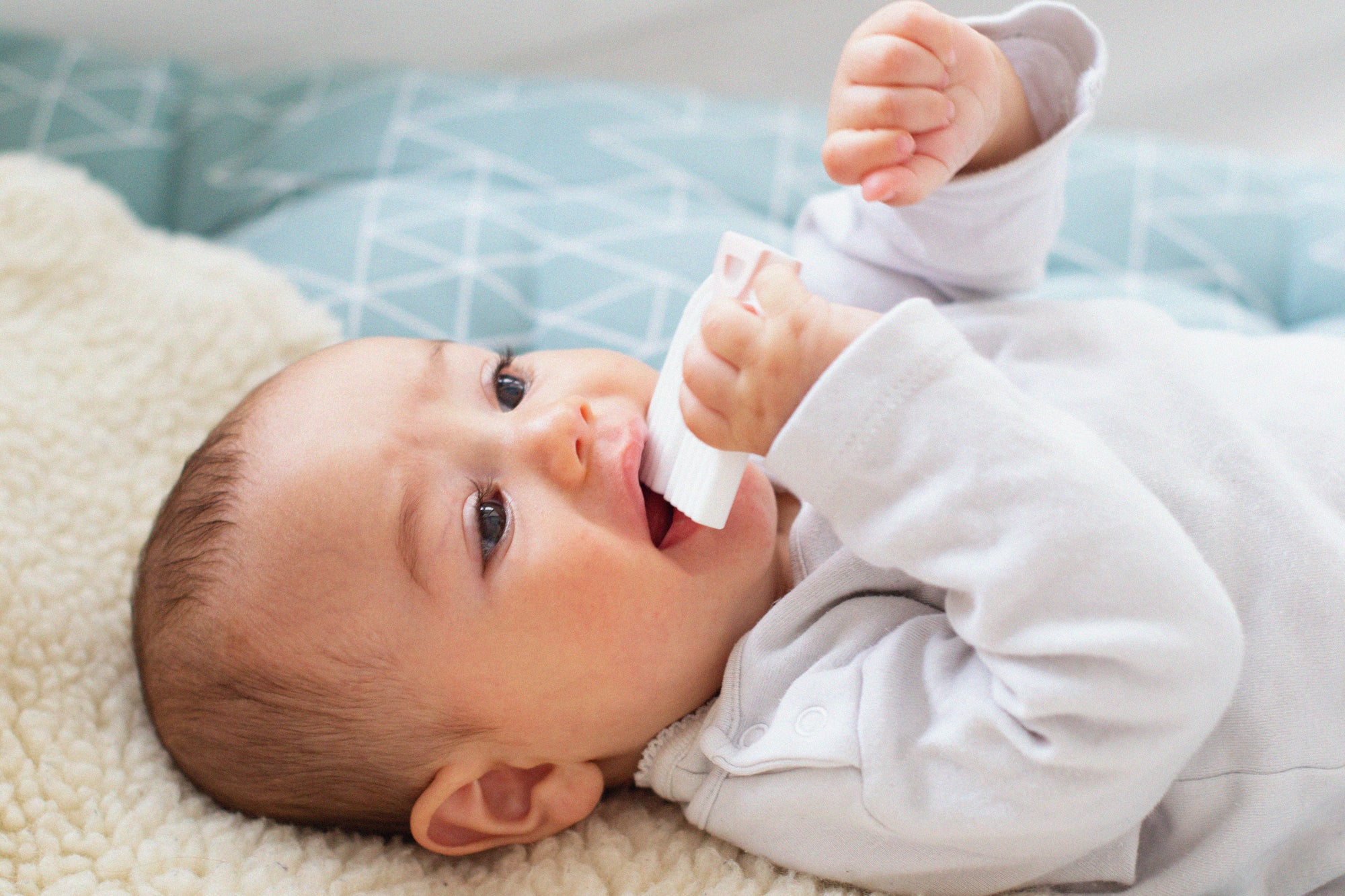 Les poussées dentaires de votre bébé. - MintyWendy