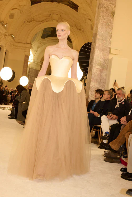 L’imaginaire comme levier de renaissance : le pari audacieux de Schiaparelli