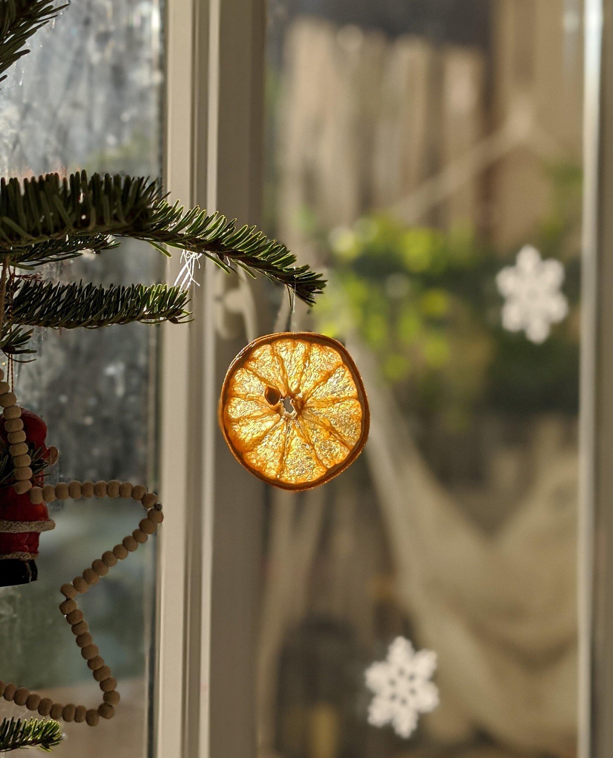 Décorer sa maison pour Noël en DIY et un achat solidaire! - MintyWendy