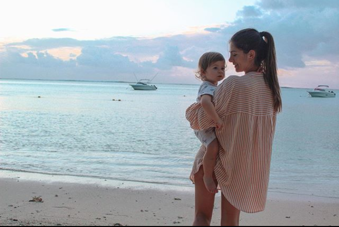 COMMENT BIEN VOYAGER AVEC SON BÉBÉ - Jessica Bertola - MintyWendy