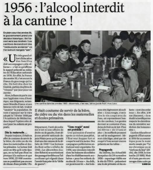 Smartphones et enfants : regarderons-nous cette époque comme celle où l’on servait du vin à la cantine ?