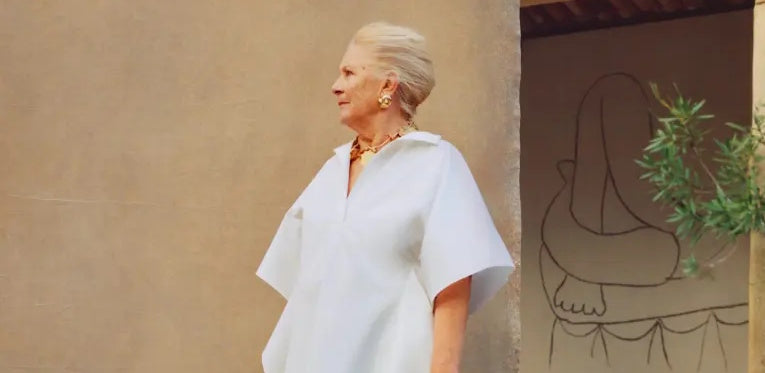 Jacquemus nomme sa grand-mère comme première ambassadrice de la marque : quand la famille devient symbole du luxe