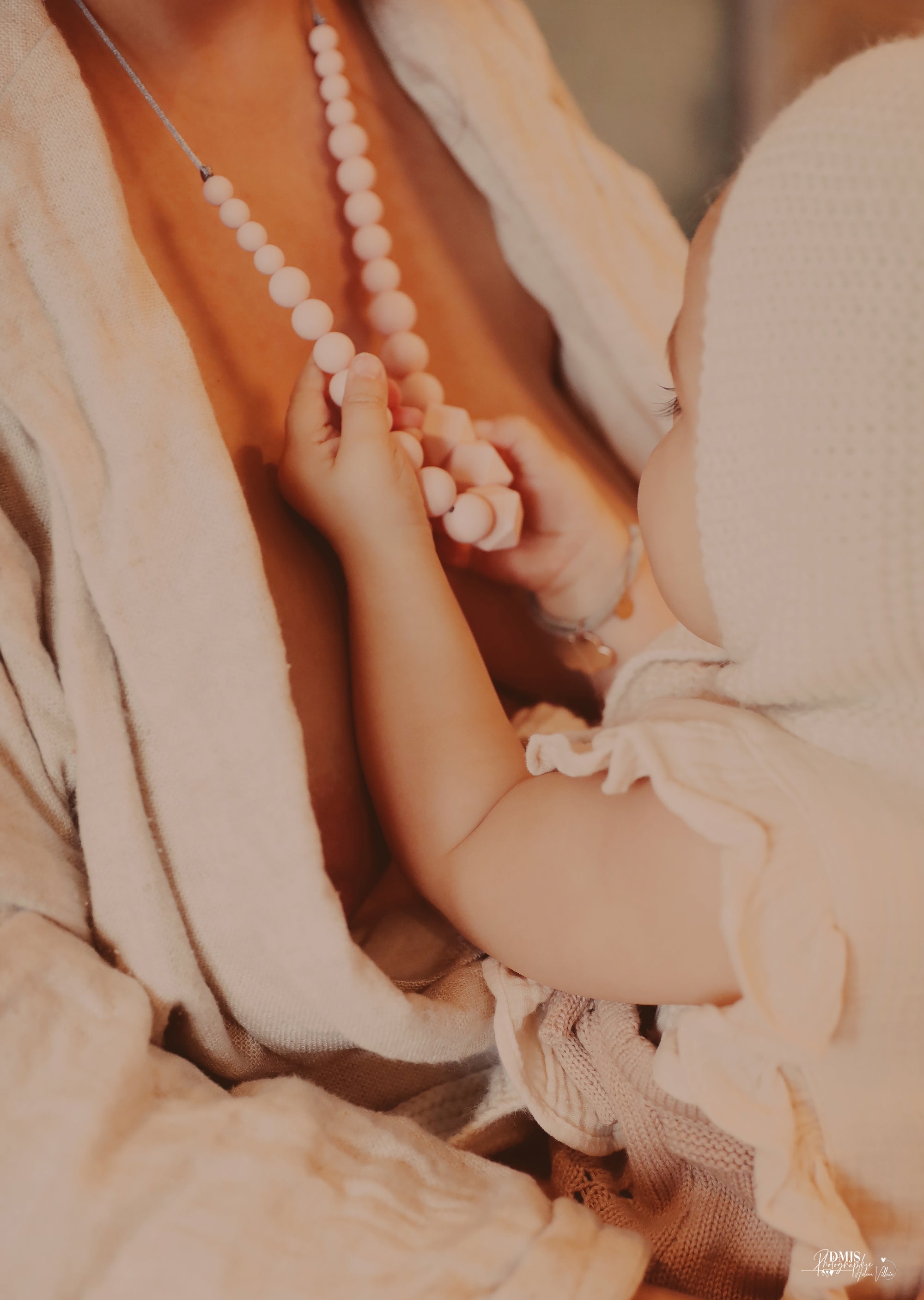 Constance| Collier allaitement, portage et dentition - MintyWendy