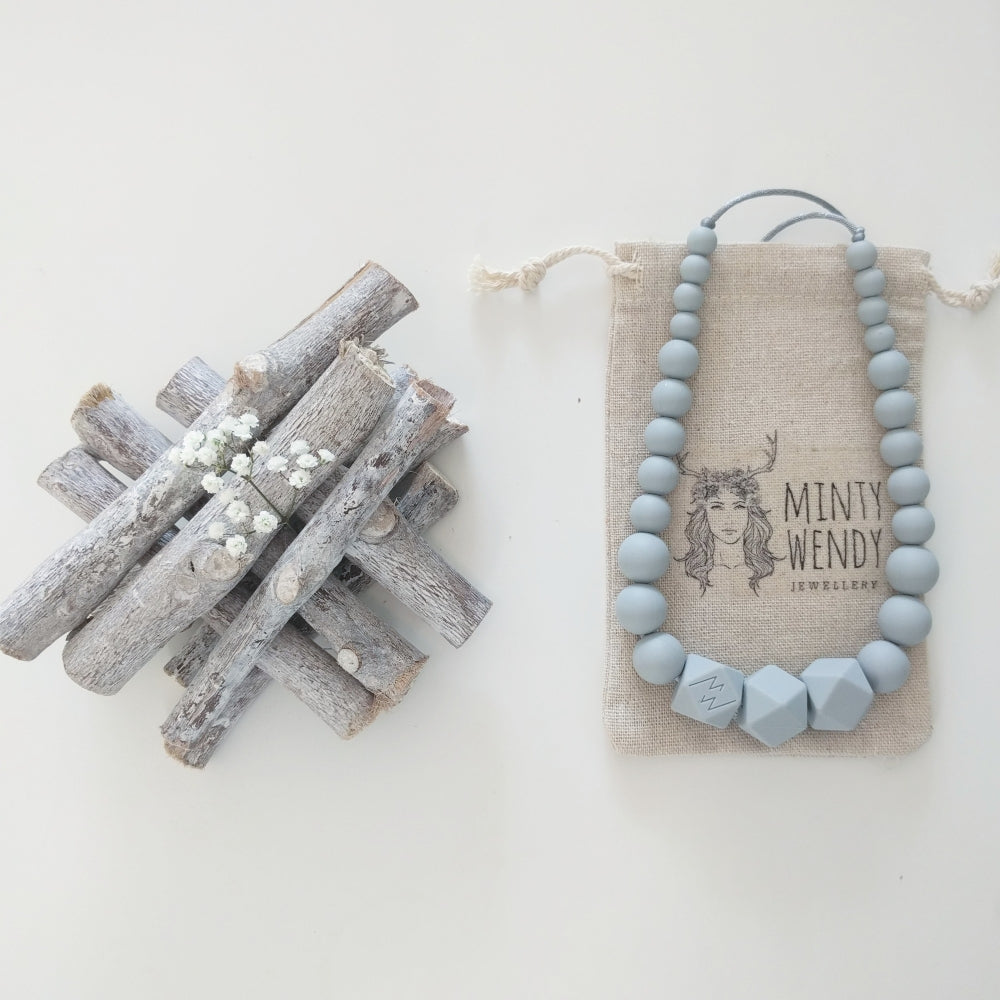 Monochrome Gris | Bijou allaitement, portage et de dentition - MintyWendy Default Title