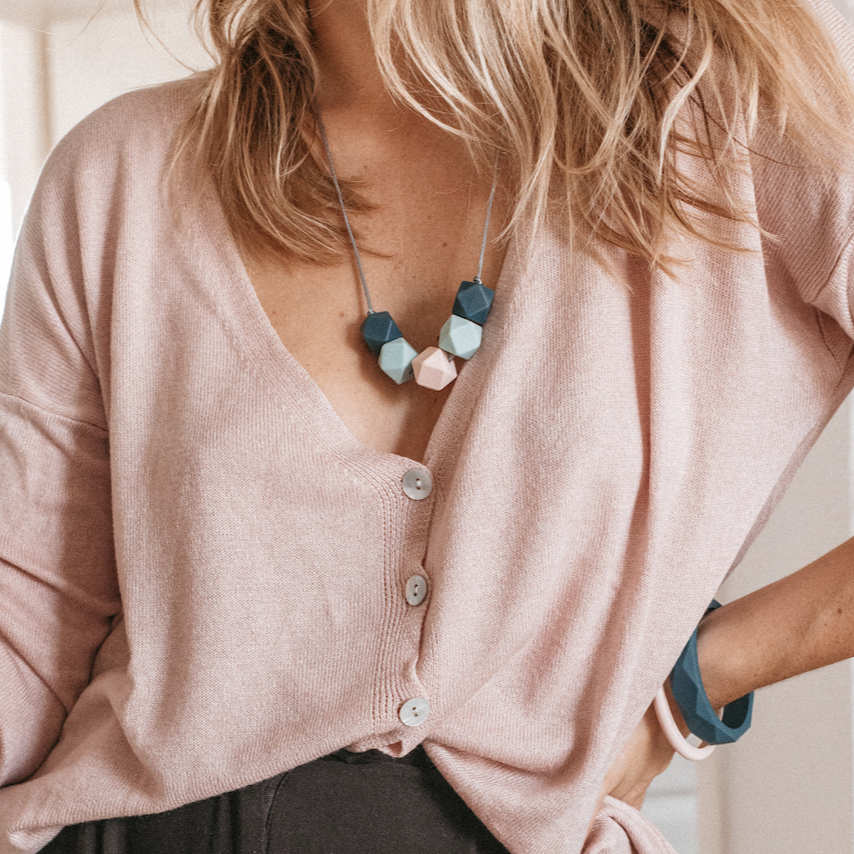 Mini Geometric | Collier allaitement, portage et de dentition - MintyWendy Peacock Pétrole