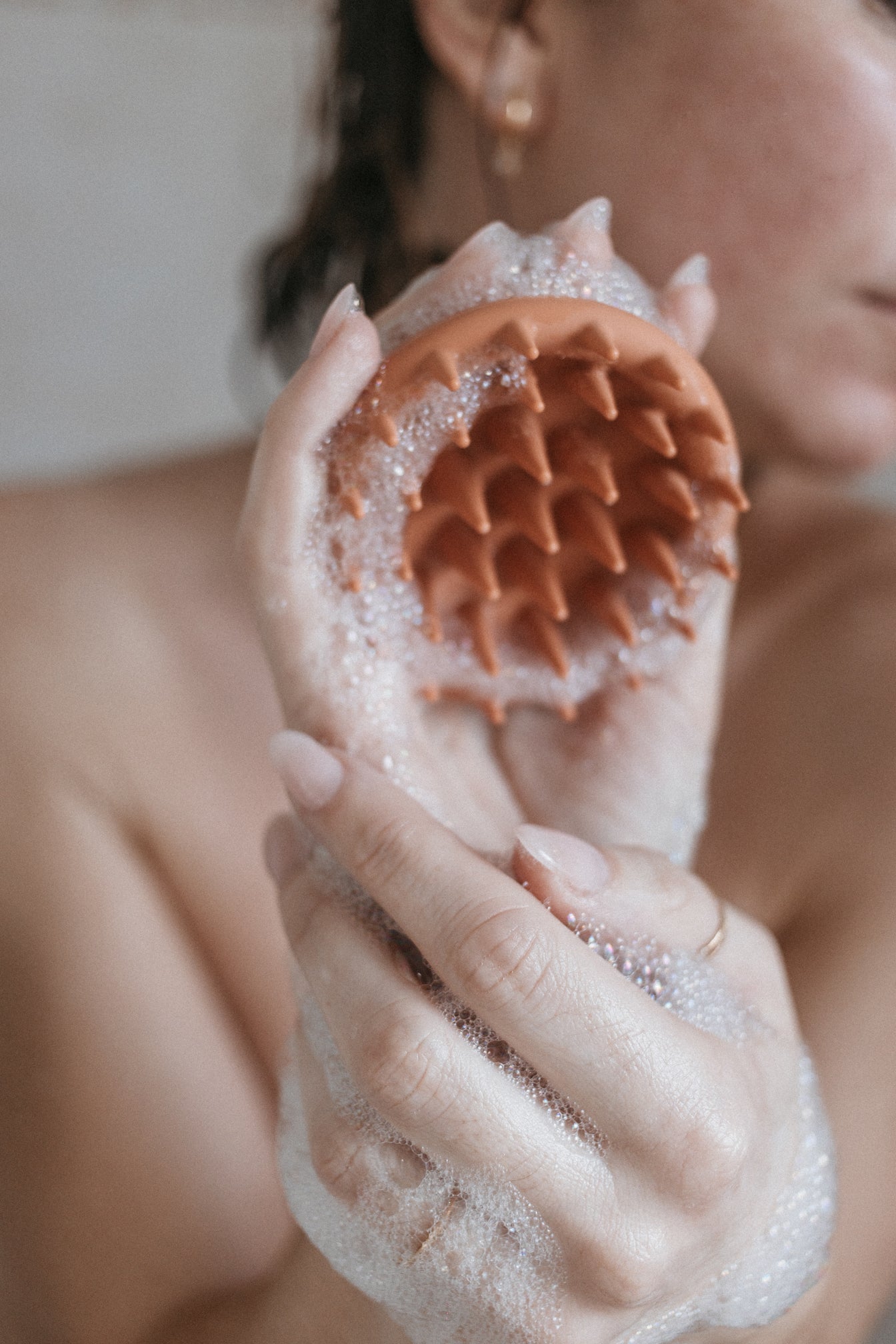 Brosse de massage cuir chevelu - MintyWendy