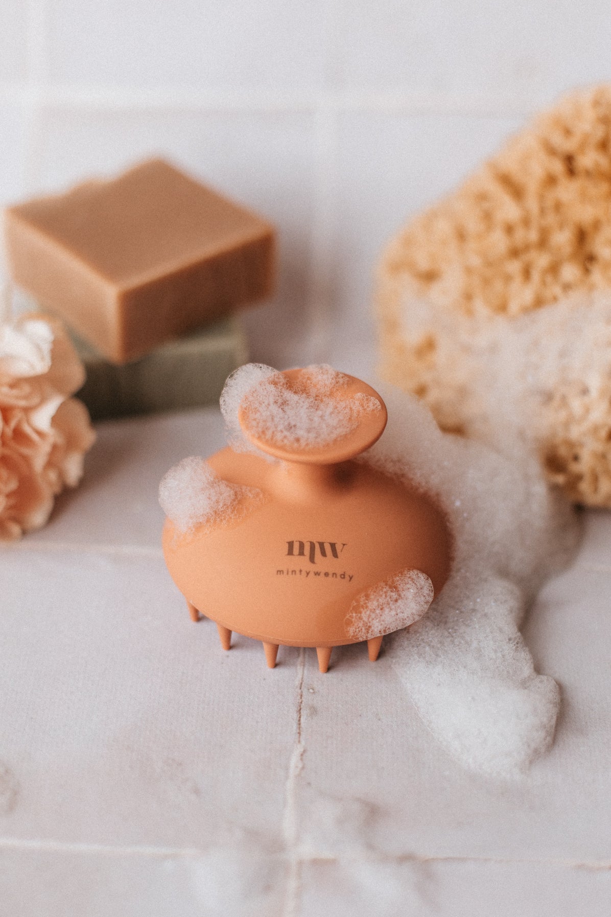 Brosse de massage cuir chevelu - MintyWendy