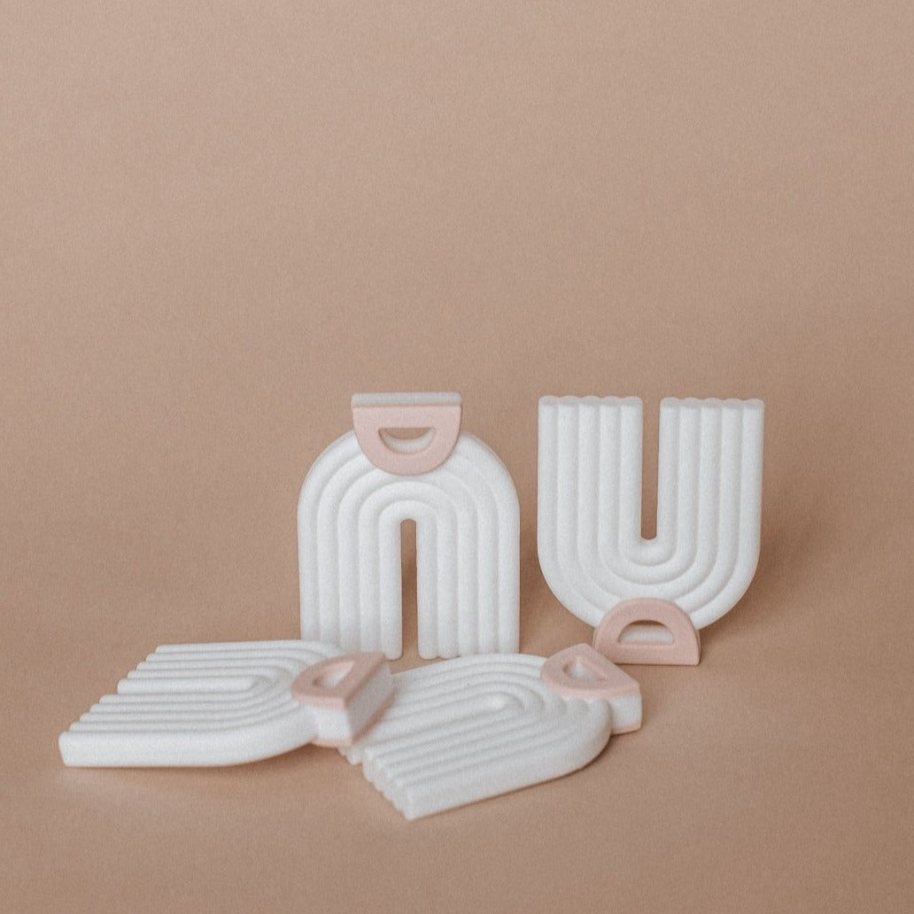 Anneau de dentition se transforme en collier - Arche blanc et rose - MintyWendy Anneau Seul