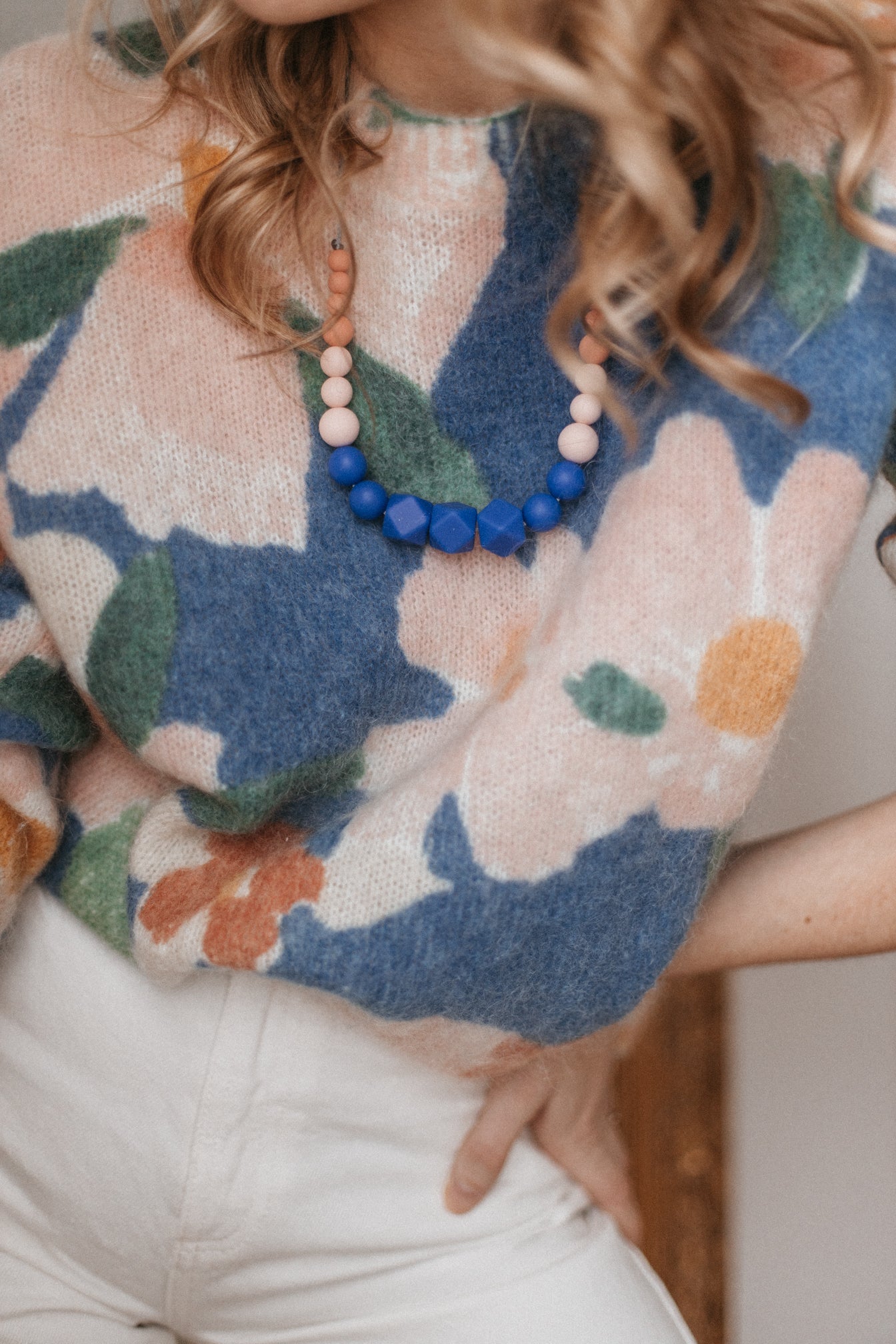 Solène Royal Blue | Bijou allaitement, portage et de dentition - MintyWendy Bleu Roi