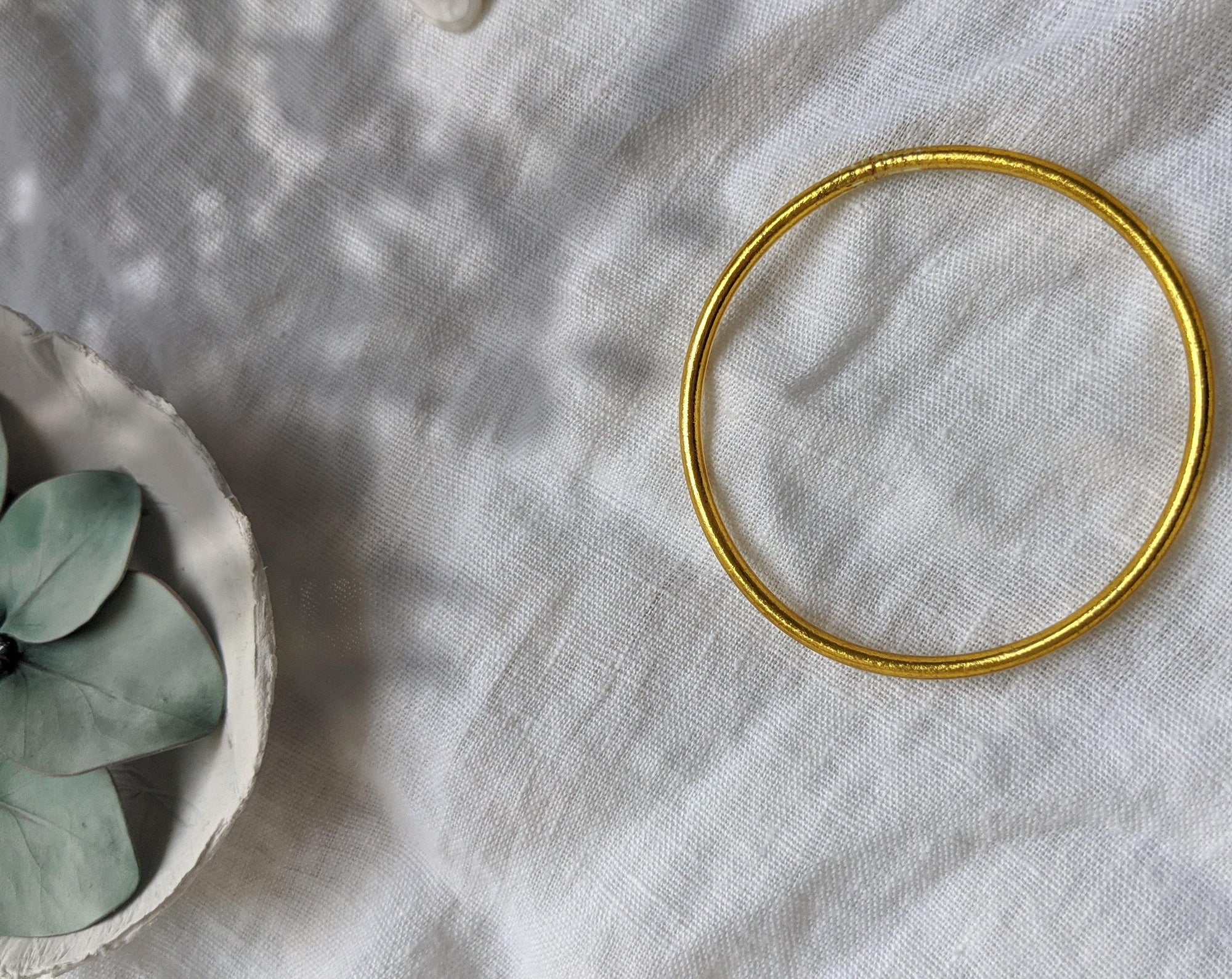 Jonc bouddhiste doré fin - MintyWendy 1 jonc doré fin