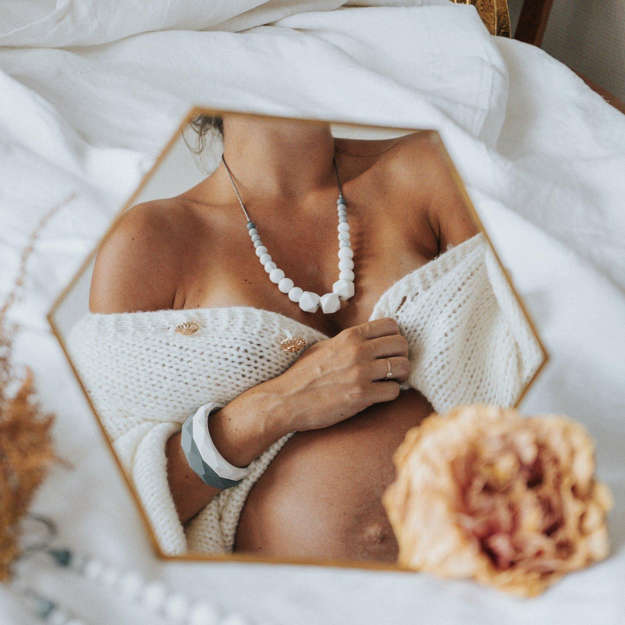 Milk -| Collier allaitement, portage et de dentition - MintyWendy Marbre