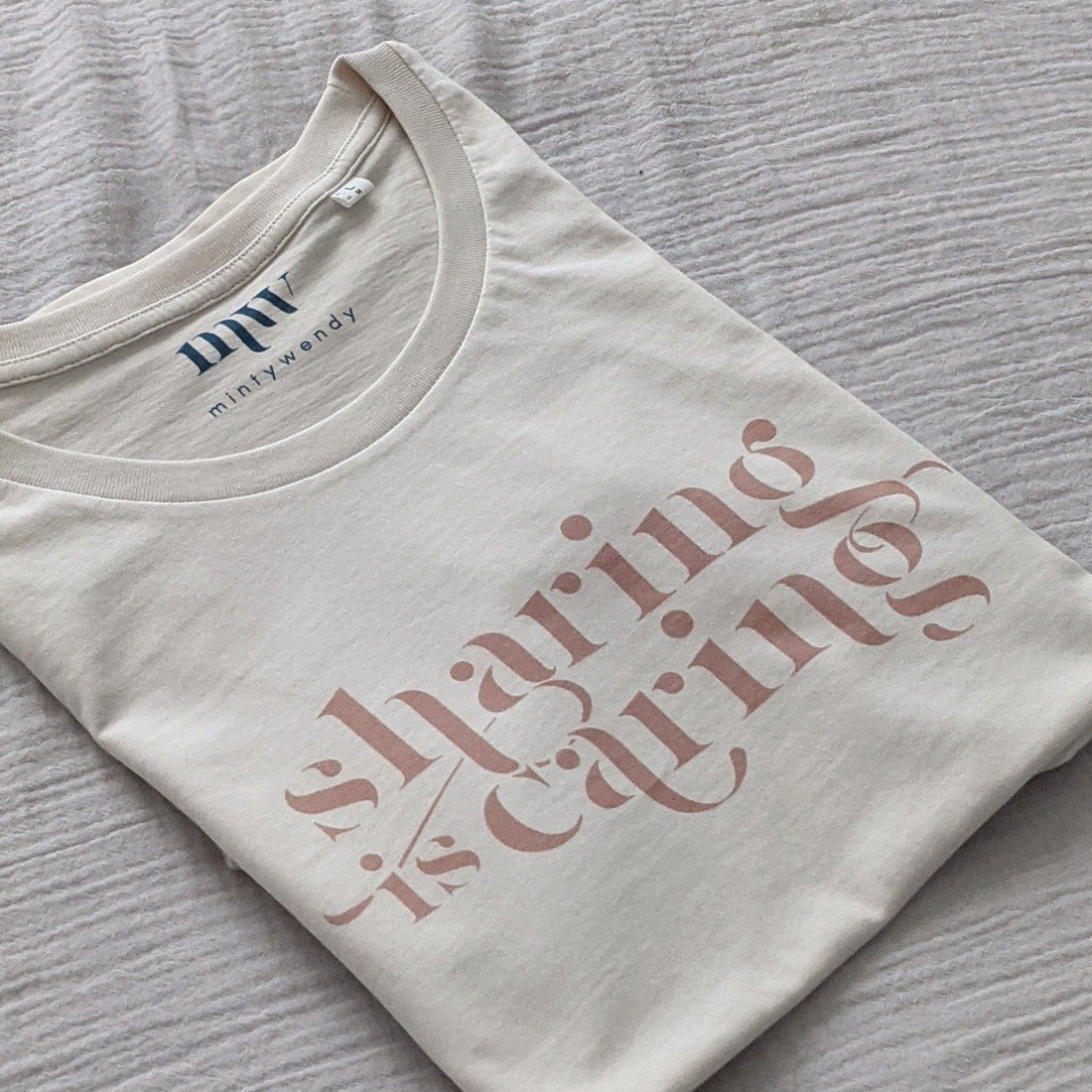 Sharing is Caring - T-shirt Femme Oeko-tex et GOTS - MintyWendy