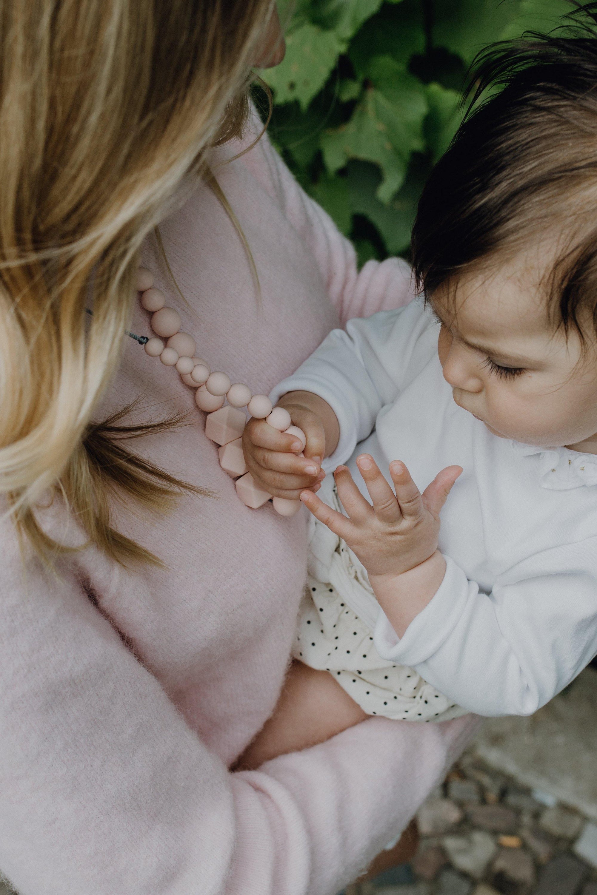 Constance| Collier allaitement, portage et dentition - MintyWendy