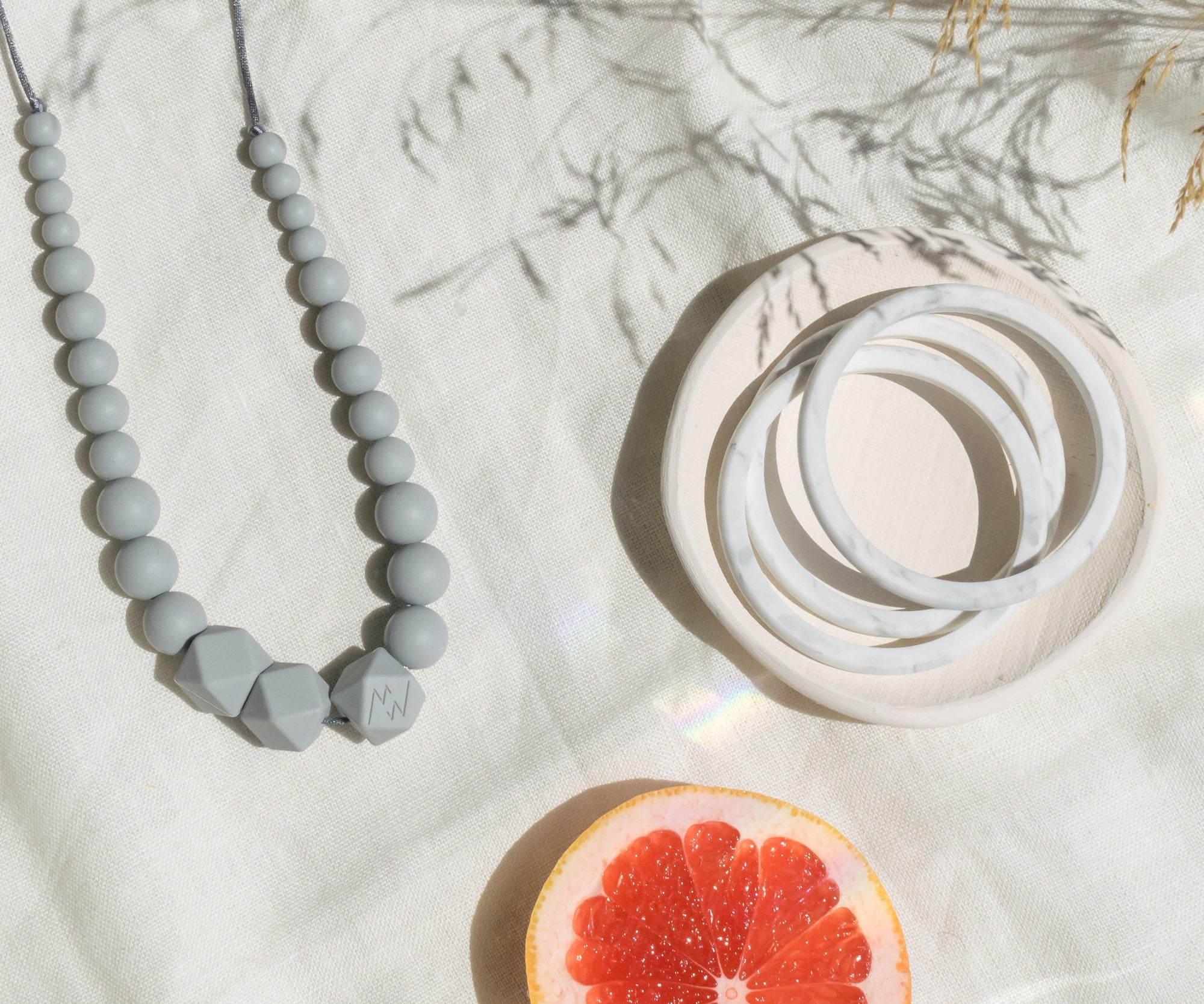 Monochrome Gris | Bijou allaitement, portage et de dentition - MintyWendy Default Title