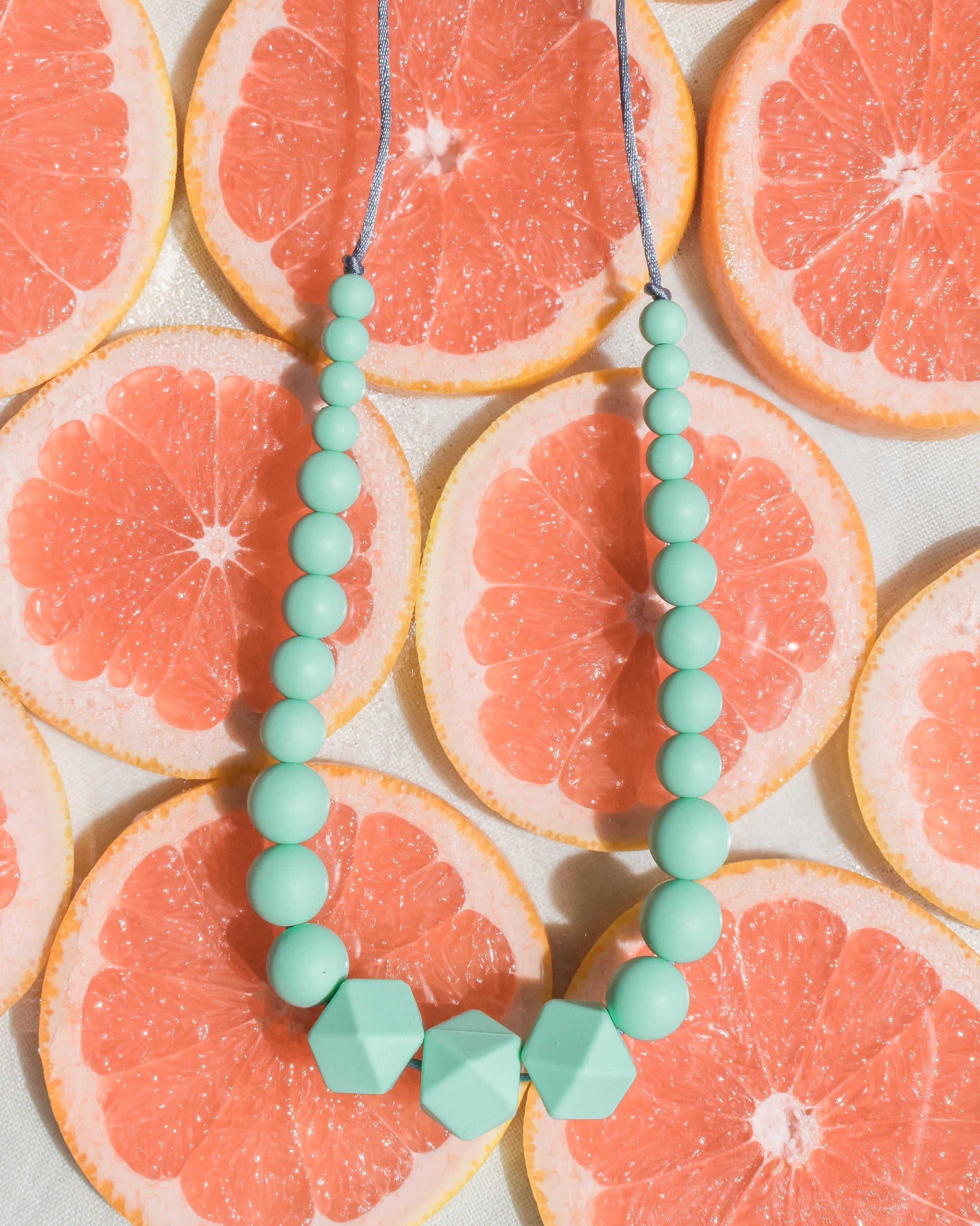 Le Minthalo | Collier allaitement, portage et dentition - MintyWendy Perles hexagonales